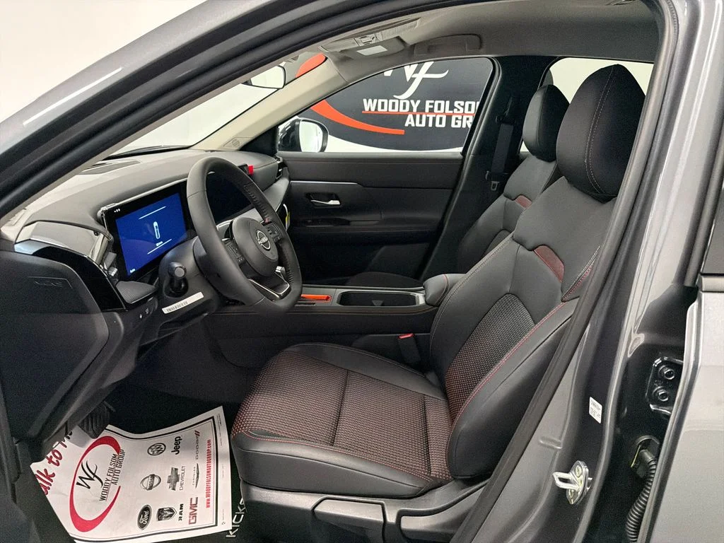 New 2026 Gray Nissan SR image 8