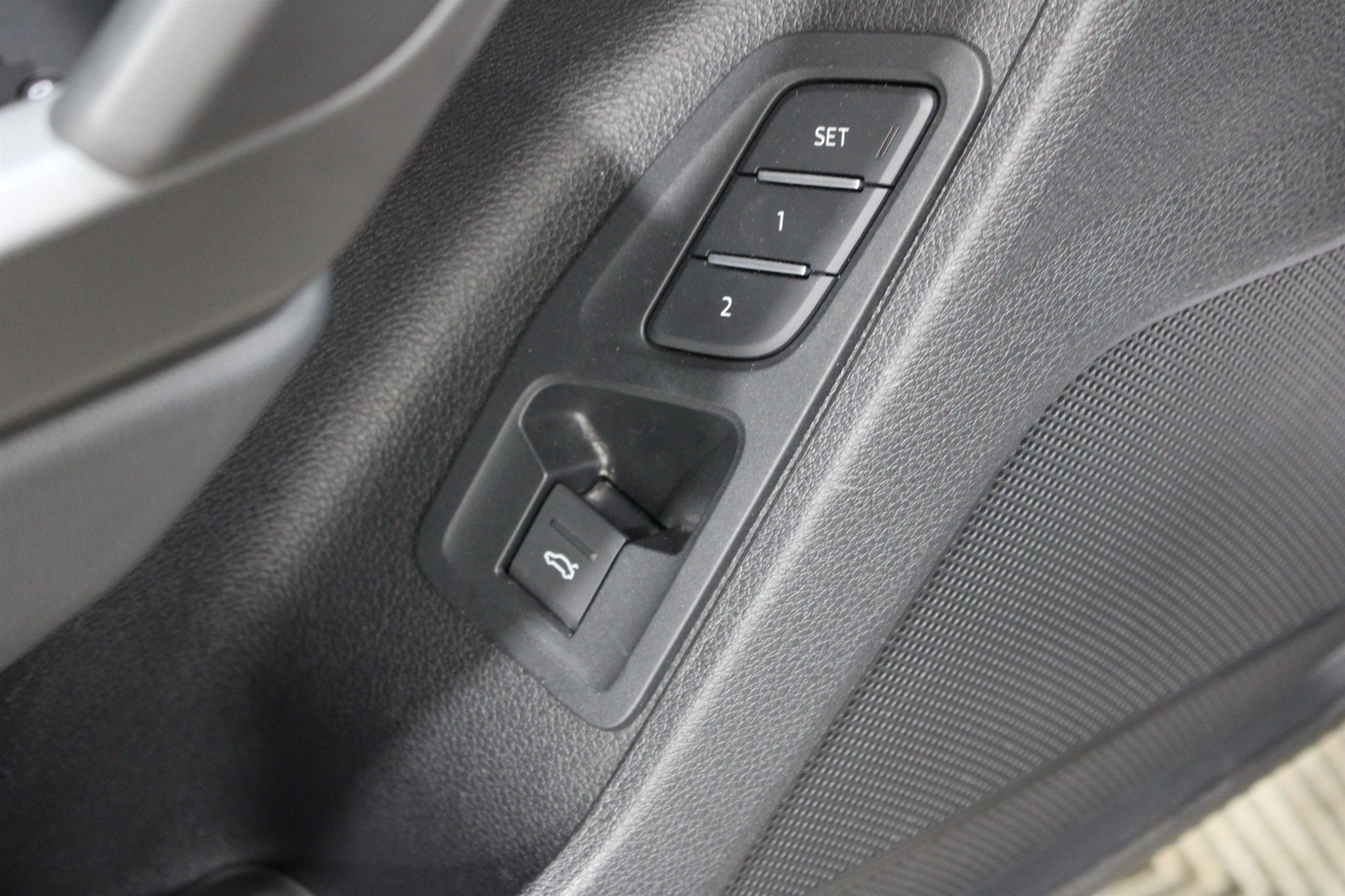 2024 Audi Q3 S Line Premium Plus - Photo 9