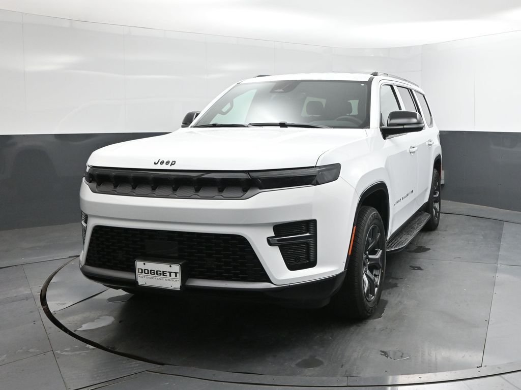 New 2026 Bright White Clear-Coat Exterior Paint Jeep Limited Altitude image 30