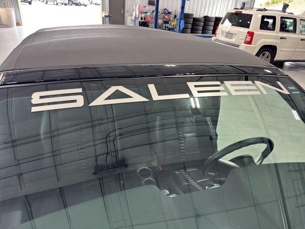 Used 2006 Black Clearcoat Ford GT Premium image 36