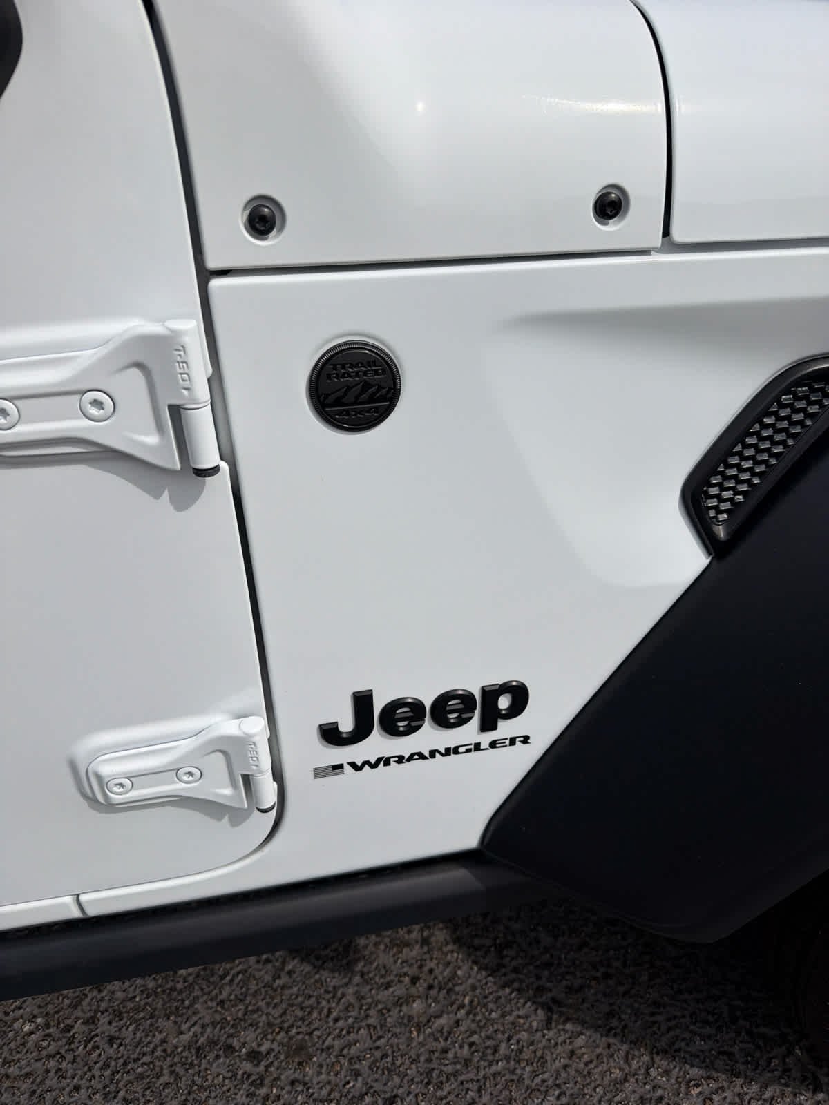 Used 2024 Bright White Clearcoat Jeep Sport S image 15