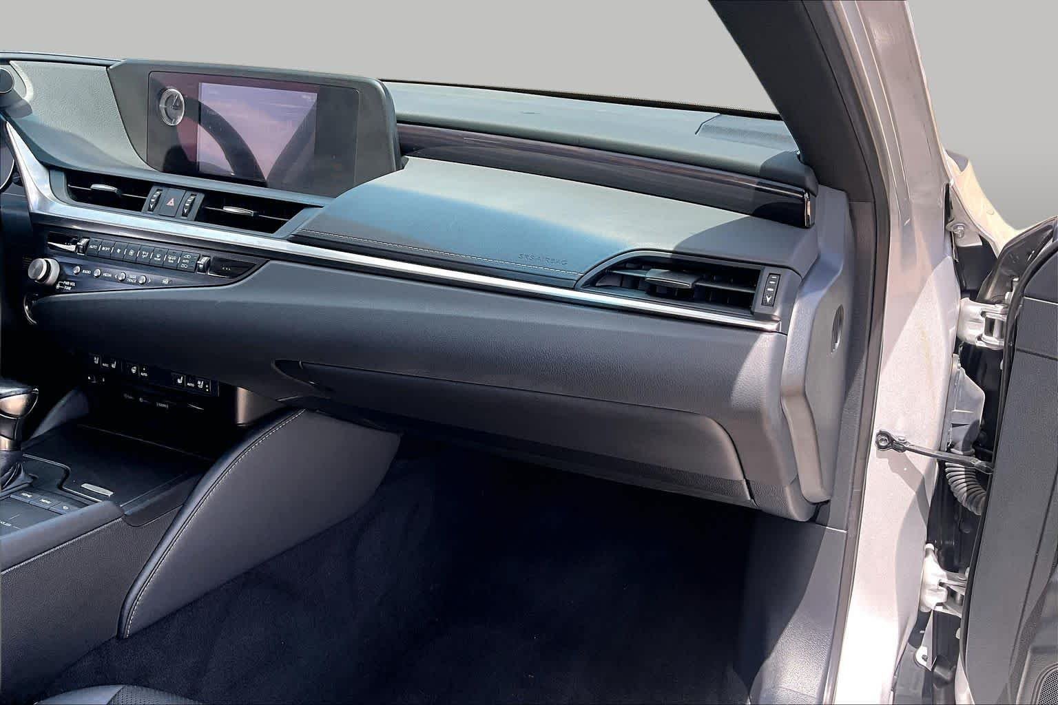 Used 2021 Silver Lining Metallic Lexus  image 19