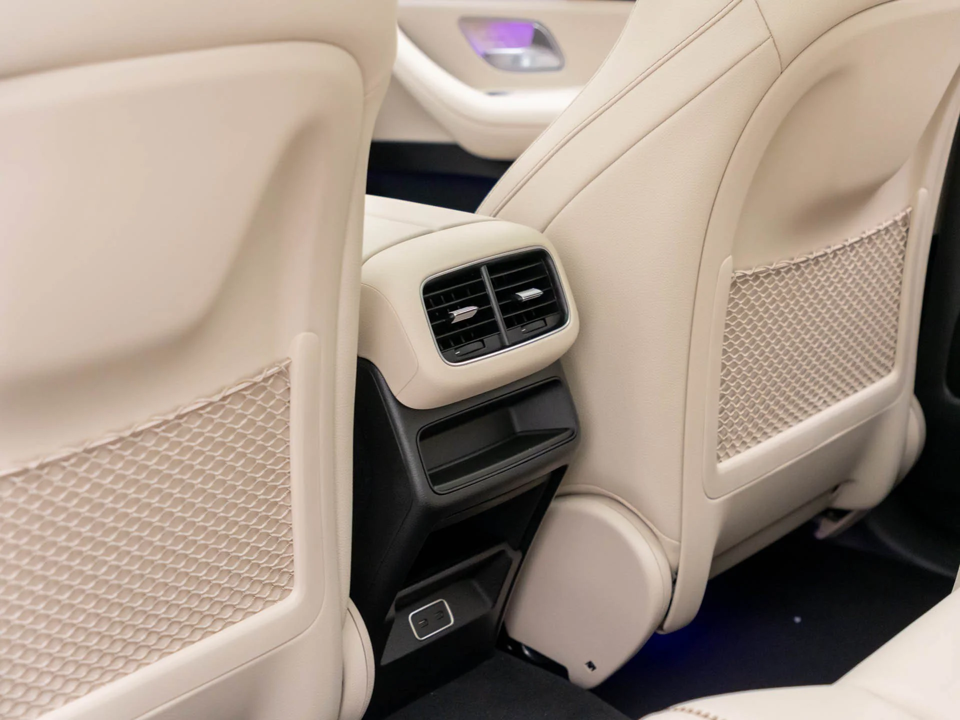 New 2027 White Mercedes-Benz GLE 350 image 20