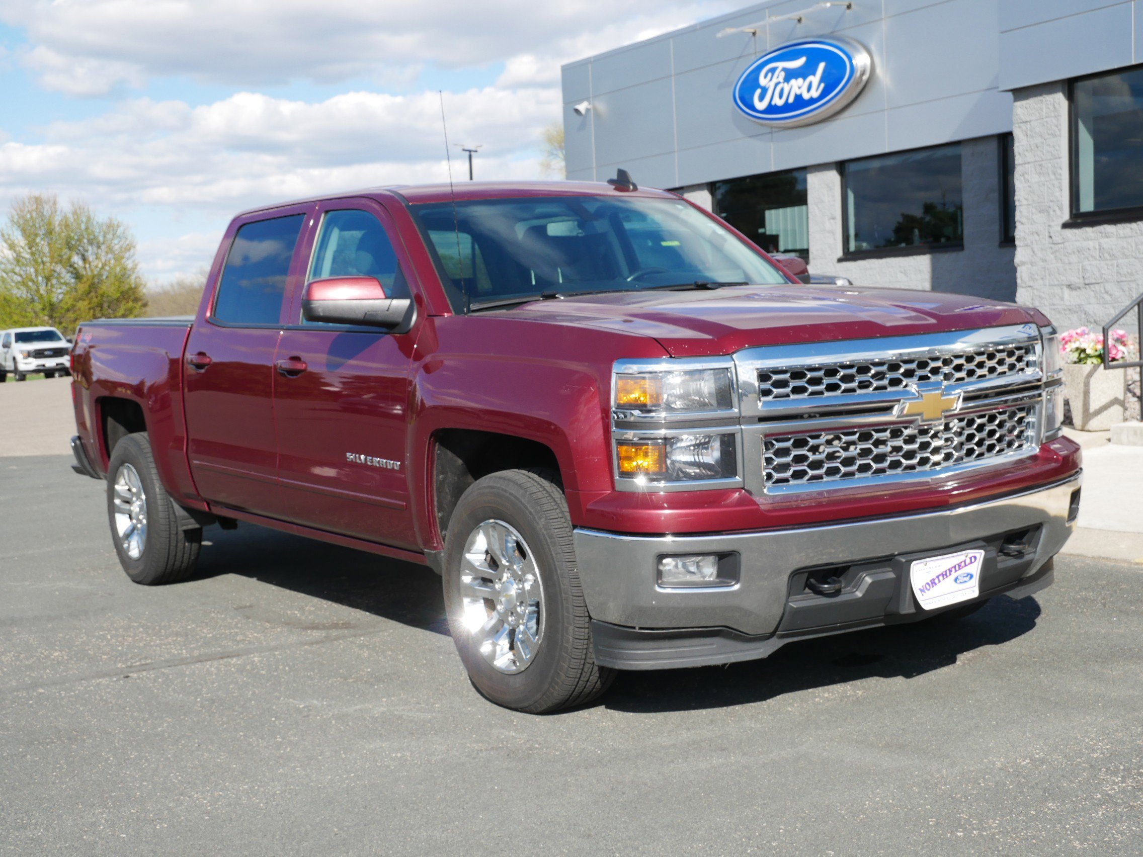 View vehicle photo 2