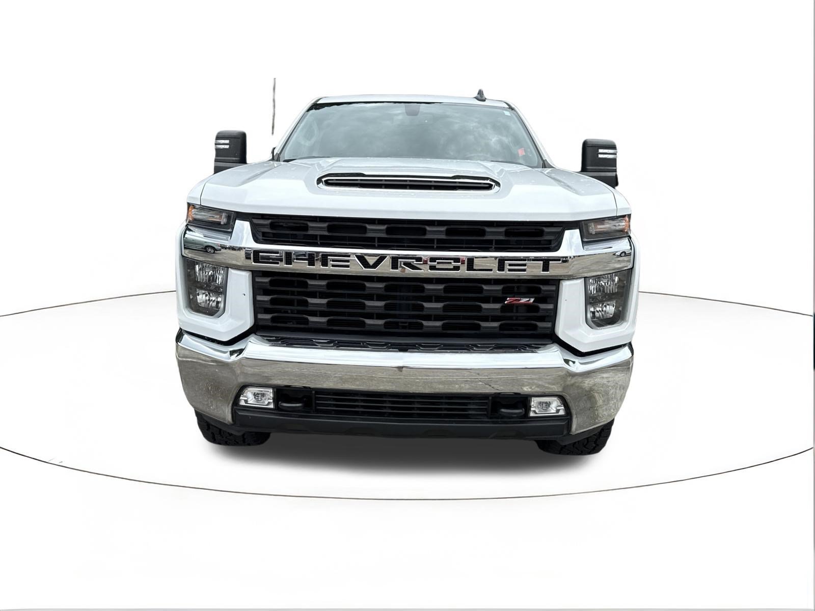 Used 2023 Summit White Chevrolet LT image 8