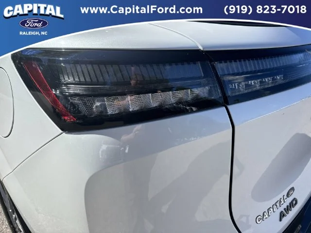 Used 2025 White Nissan SL image 15