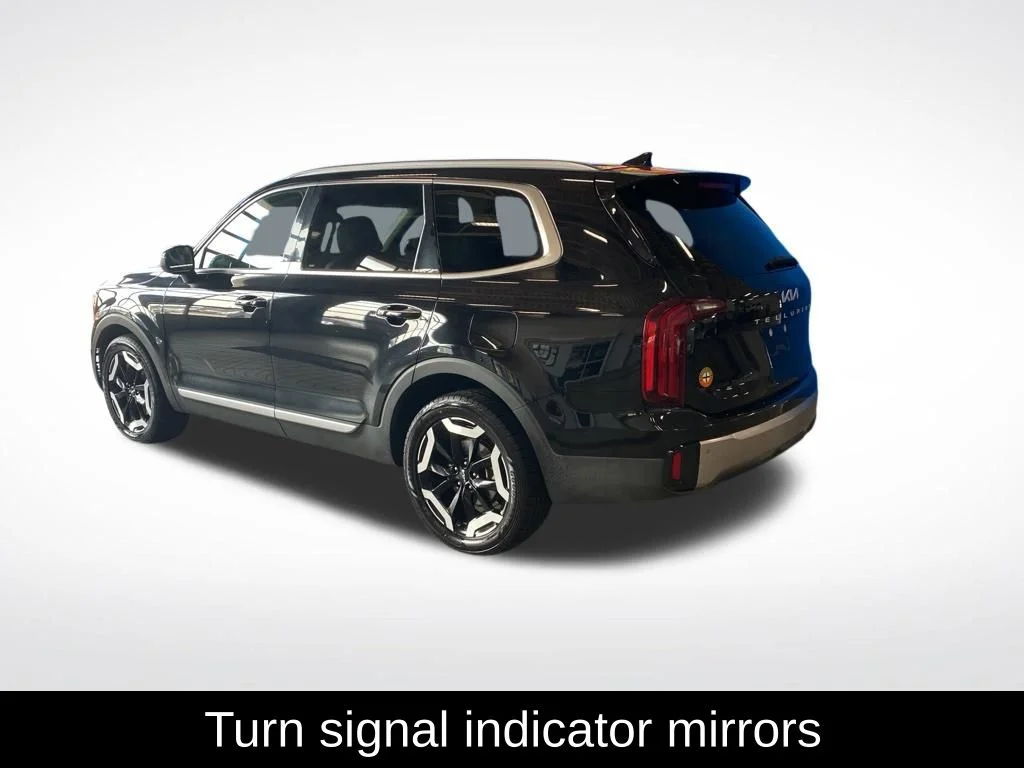 Used 2025 Black Kia S image 20
