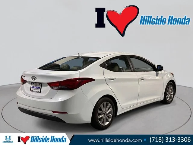 Used 2015 Quartz White Pearl Hyundai SE image 5