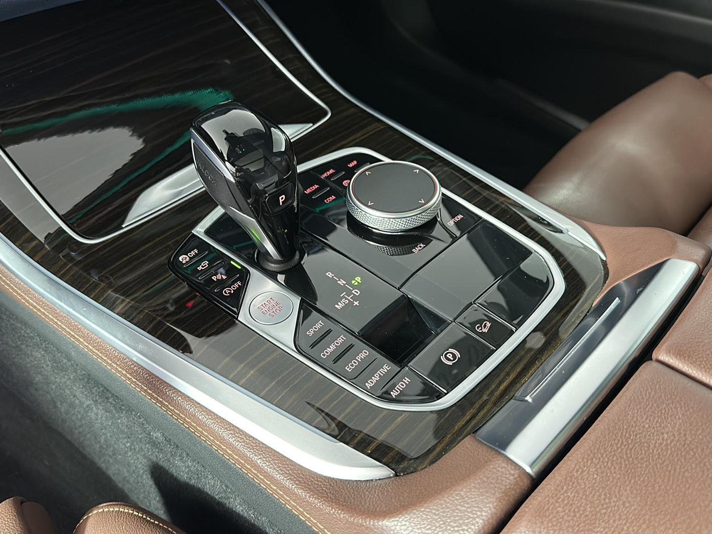 Used 2020 Arctic Gray Metallic BMW xDrive40i image 24