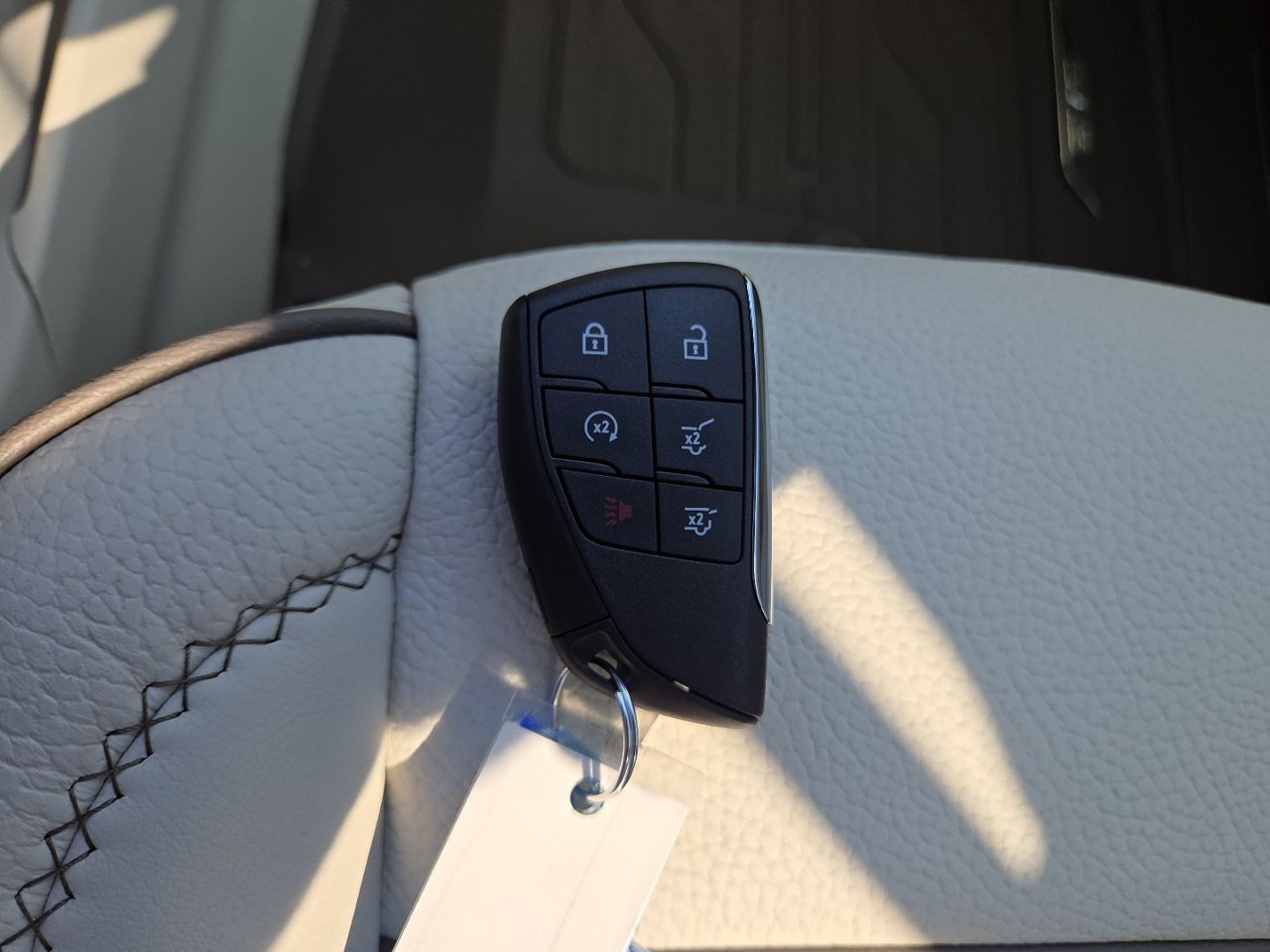 2026 GMC Yukon Denali - Photo 40