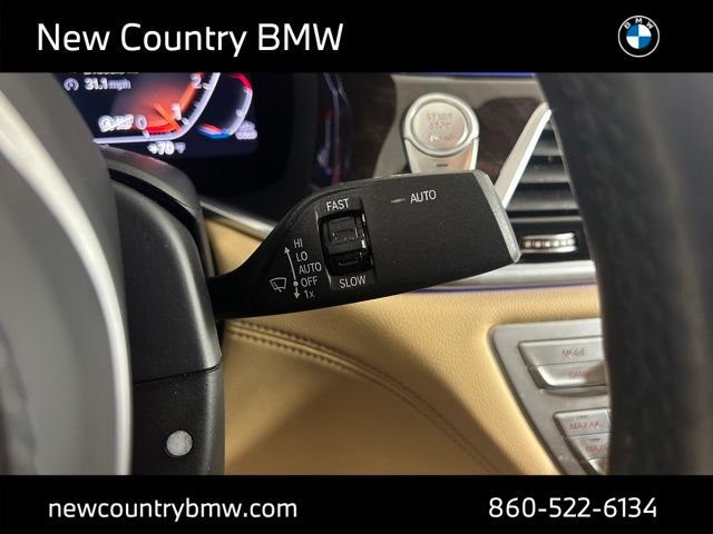 Used 2022 Black Sapphire Metallic BMW 750i xDrive image 18