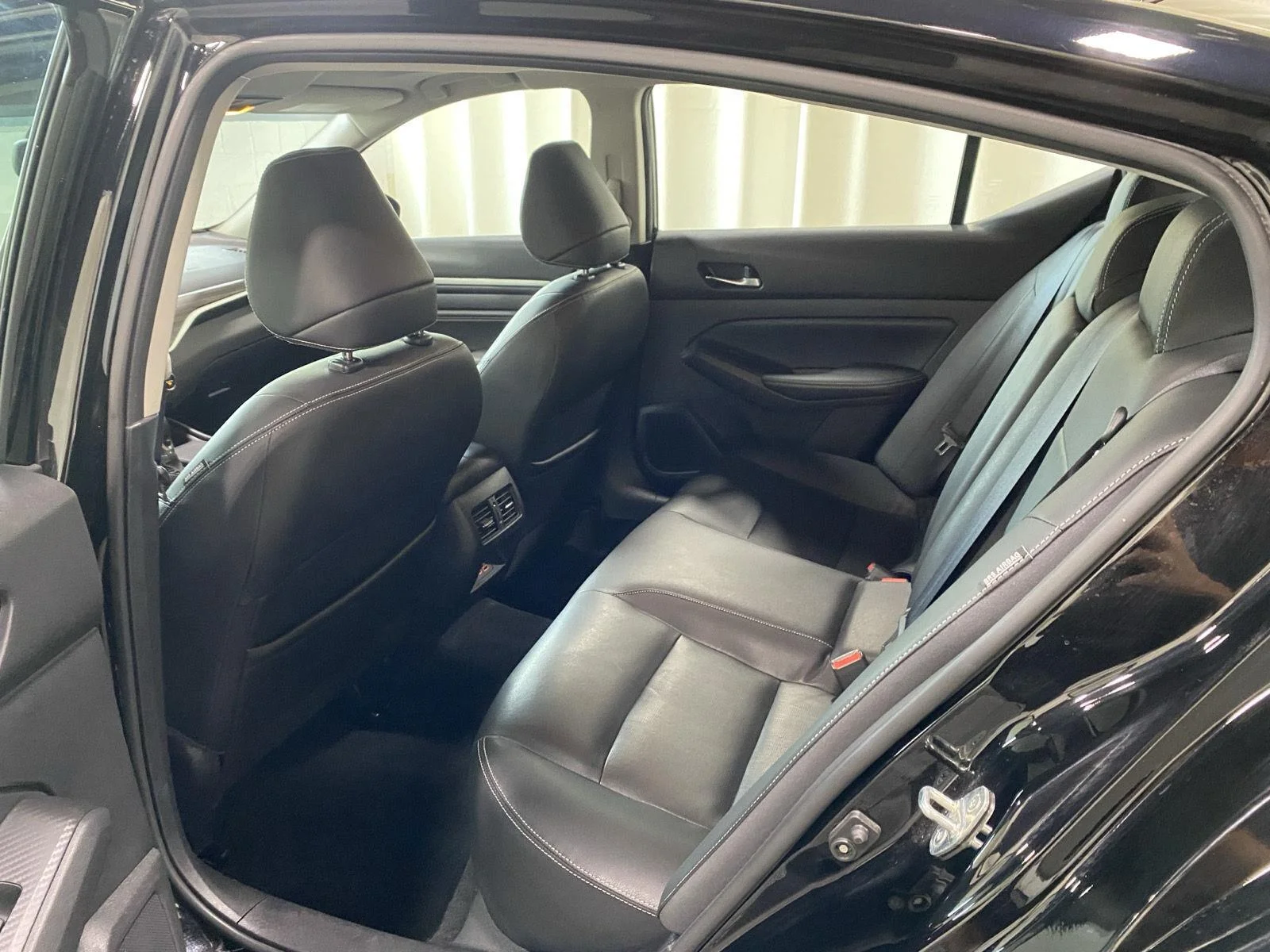Used 2019 Super Black Nissan 2.5 SL image 15