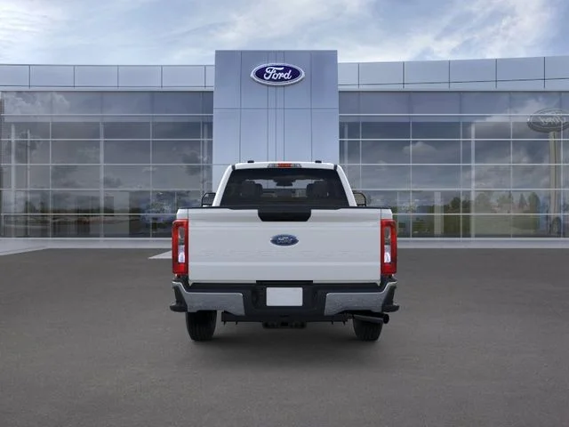 New 2026 Oxford White Ford XL image 5