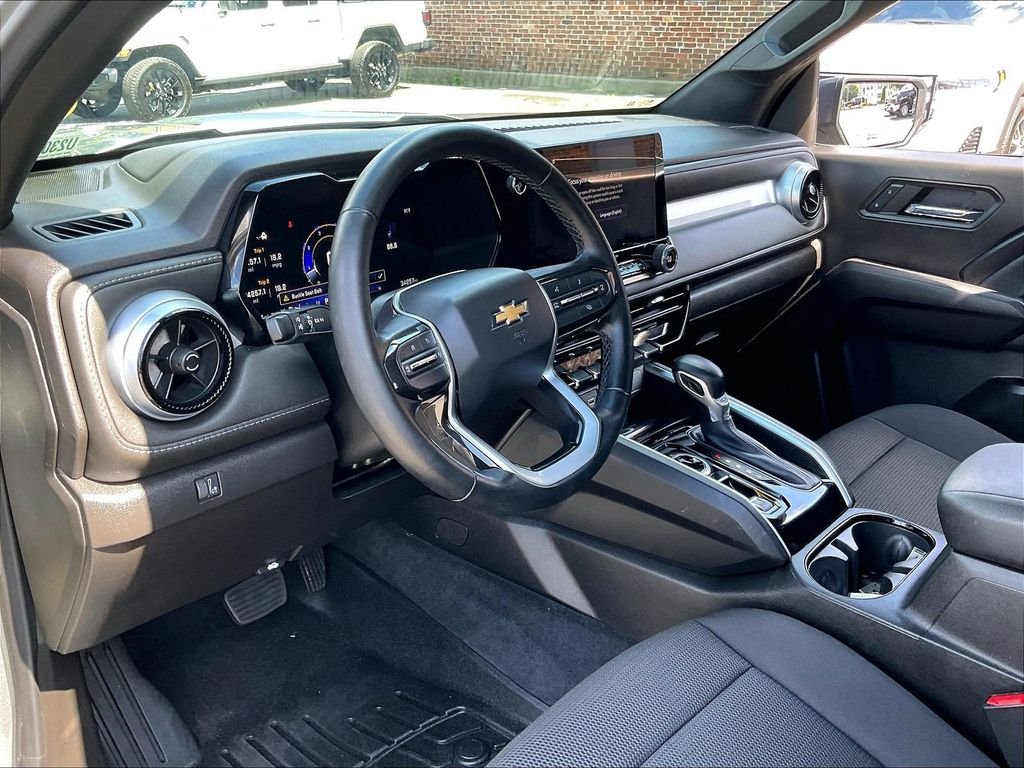 Used 2024 Gray Chevrolet LT image 8