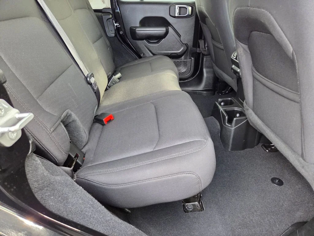 Used 2022 Black Jeep Unlimited High Tide image 19