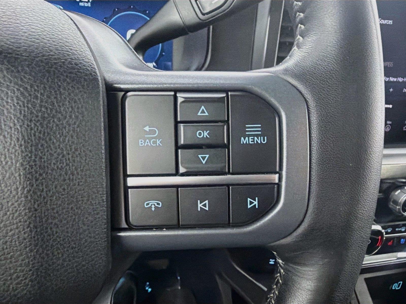 Used 2024 Glacier Gray Metallic Tri-Coat Ford LARIAT image 14