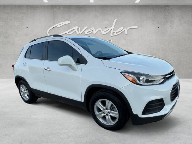 Used 2020 SUMMIT WHITE Chevrolet LT image 2