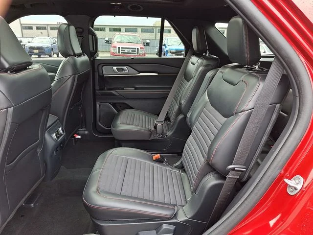 Used 2025 Red Metallic Ford ST-Line image 11