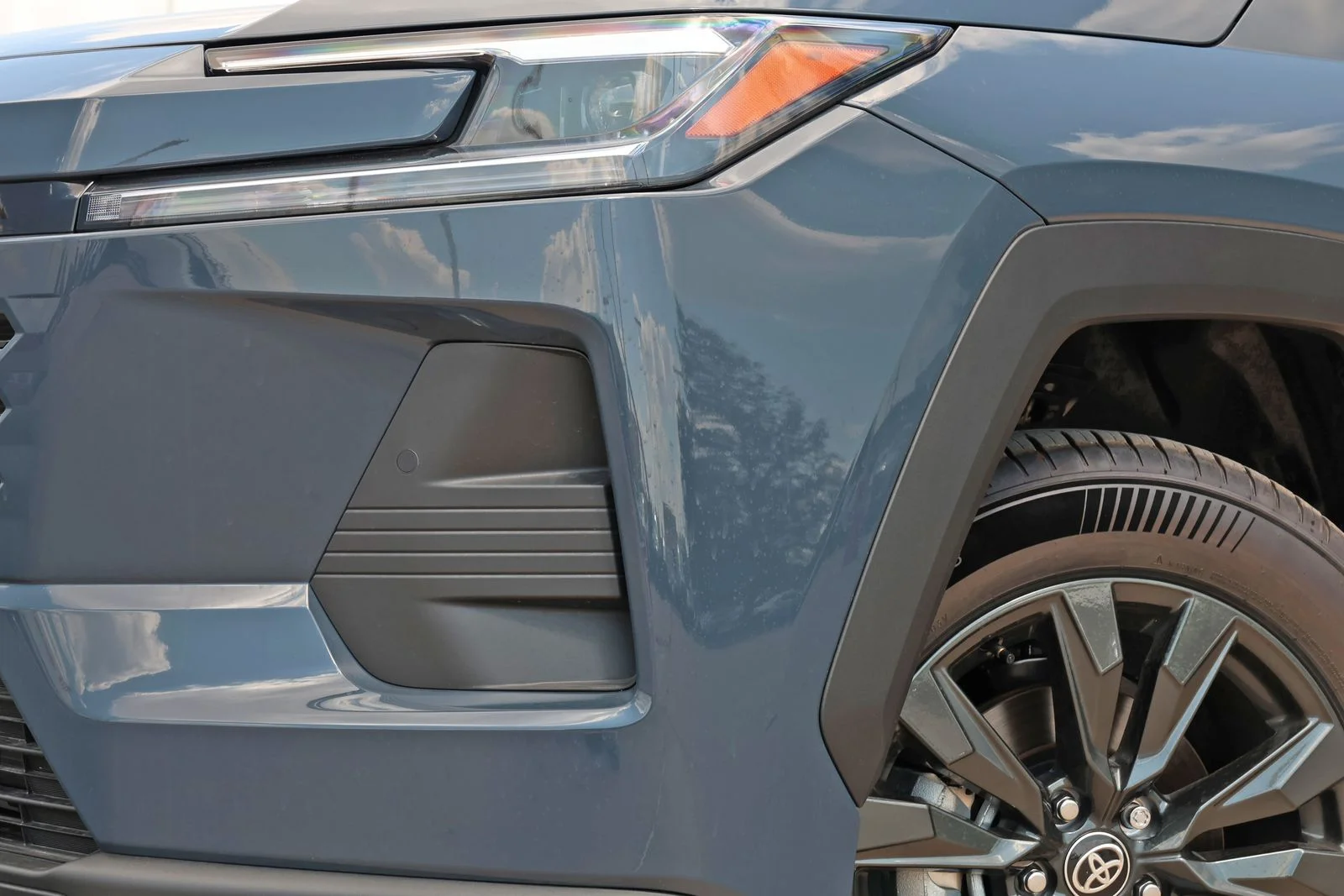 New 2026  Toyota XLE Premium image 11