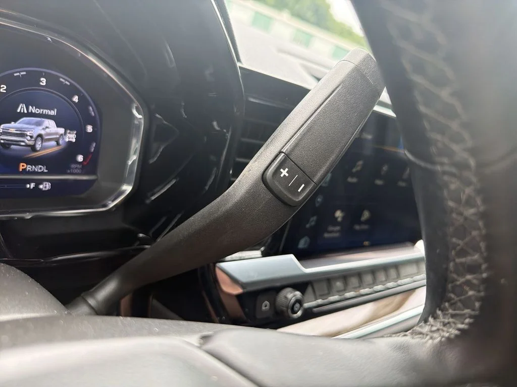 Used 2023 Gray Chevrolet LT image 16