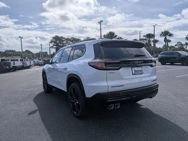 New 2027 Glacier White Tricoat GMC Elevation image 5