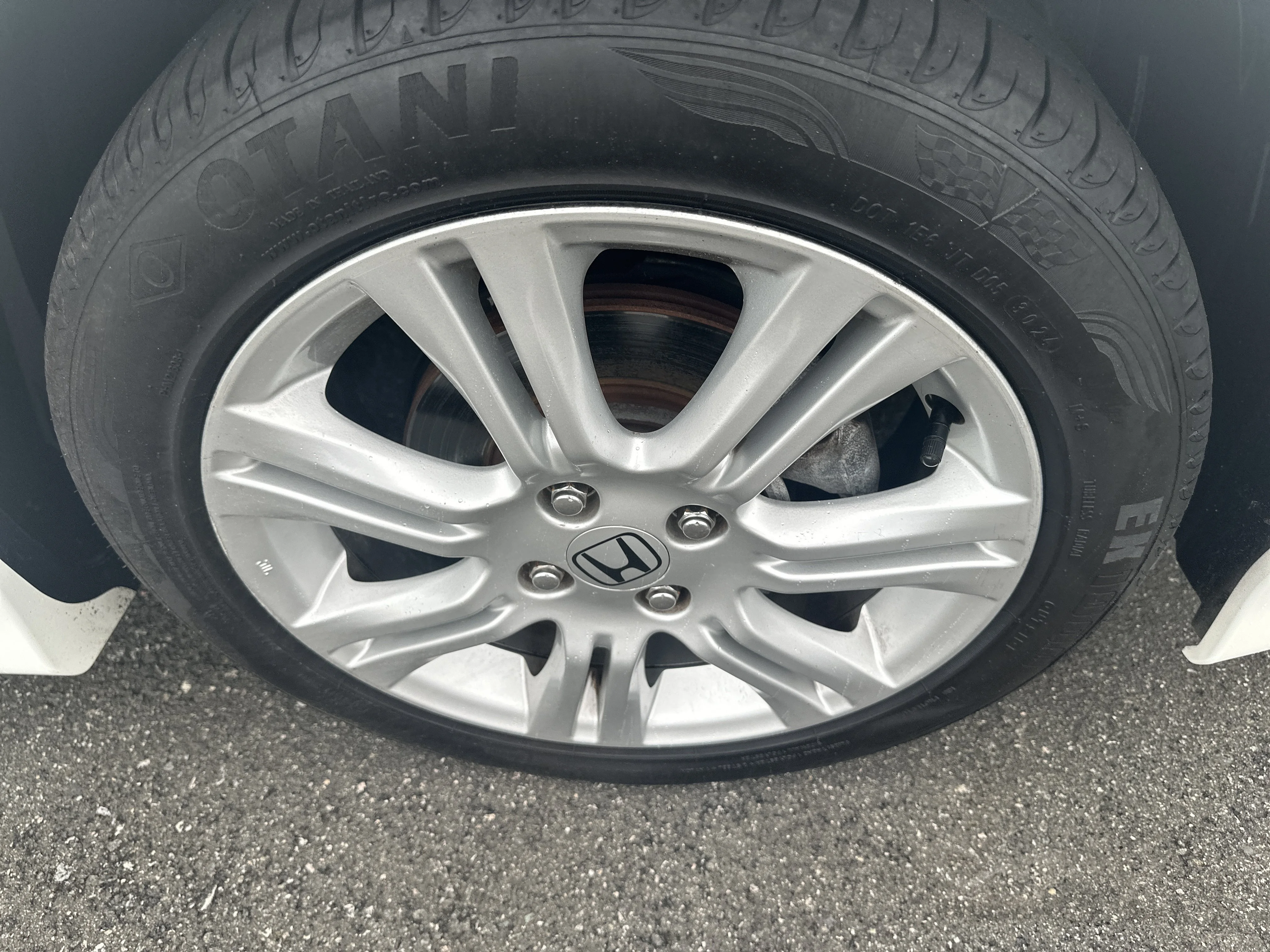 Used 2010 Taffeta White Honda Sport image 26