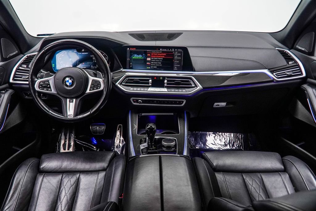 Used 2022 White BMW M50i image 5