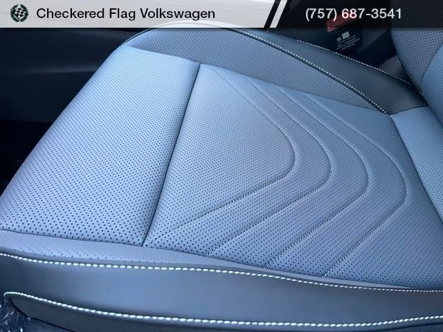 New 2026 White Volkswagen 2.0T SE R-Line Black image 23