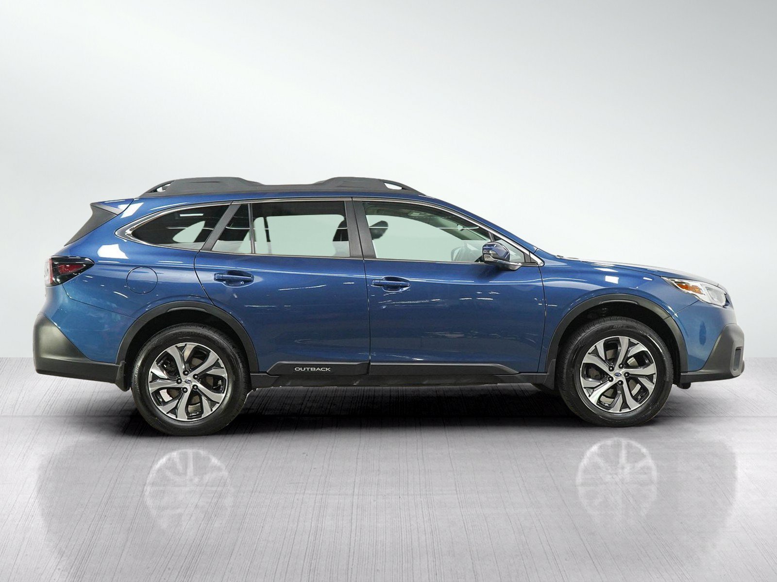 Used 2021 Abyss Blue Pearl Subaru Limited image 6