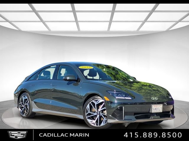 Used 2023 Green Hyundai Limited image 1