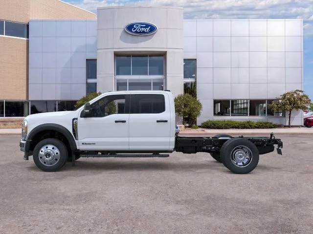 New 2026 Oxford White Ford XLT image 3