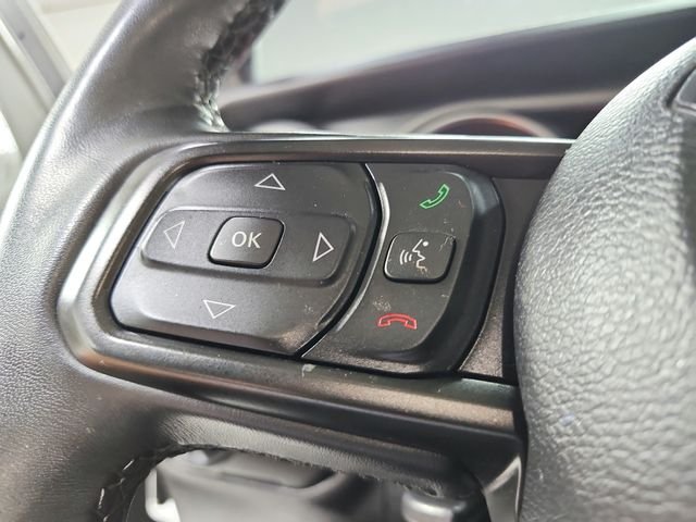 Used 2022 Gray Jeep Sport image 21