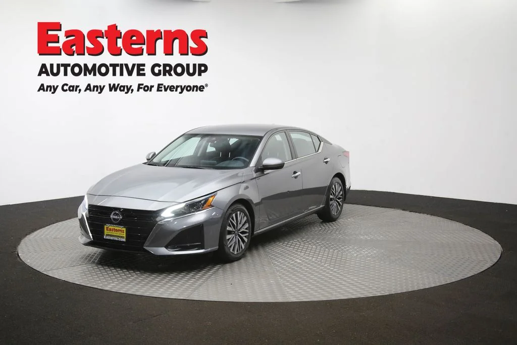 Used 2023 Gray Nissan 2.5 SV image 54