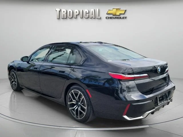 Used 2025 Black BMW 740i image 3