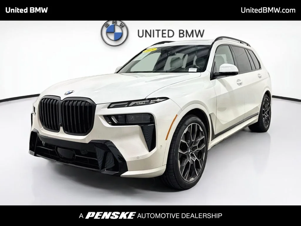 2025 BMW X7 40i