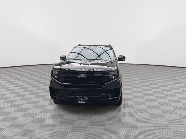 Used 2026 Agate Black Metallic Ford Active image 38
