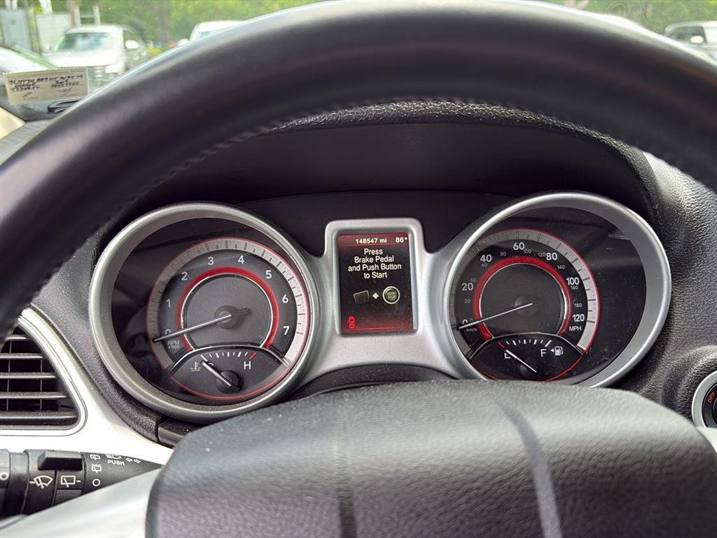 Used 2019 Granite Pearlcoat Dodge SE image 8