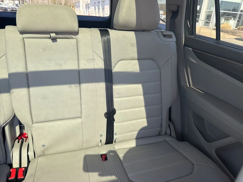 New 2026 Green Volkswagen 2.0T SEL image 15