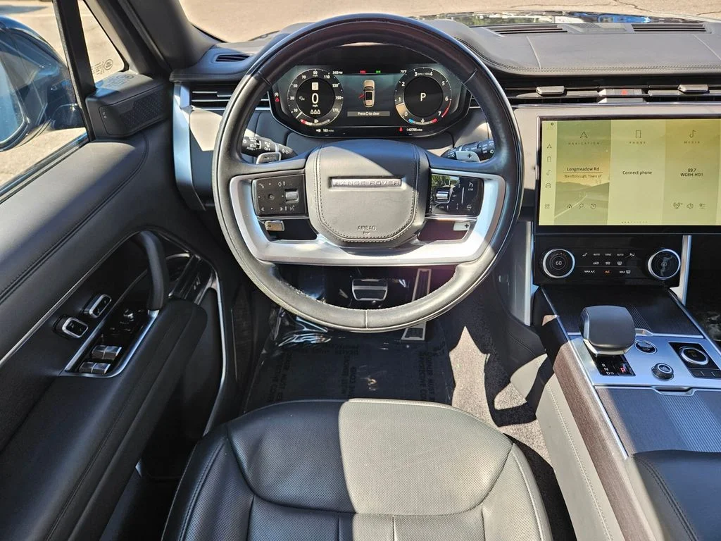Used 2023 Black Land Rover First Edition image 13