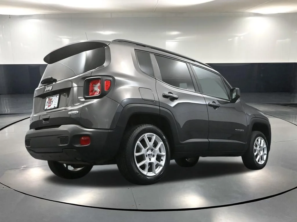 Used 2021 Gray Jeep Latitude image 50