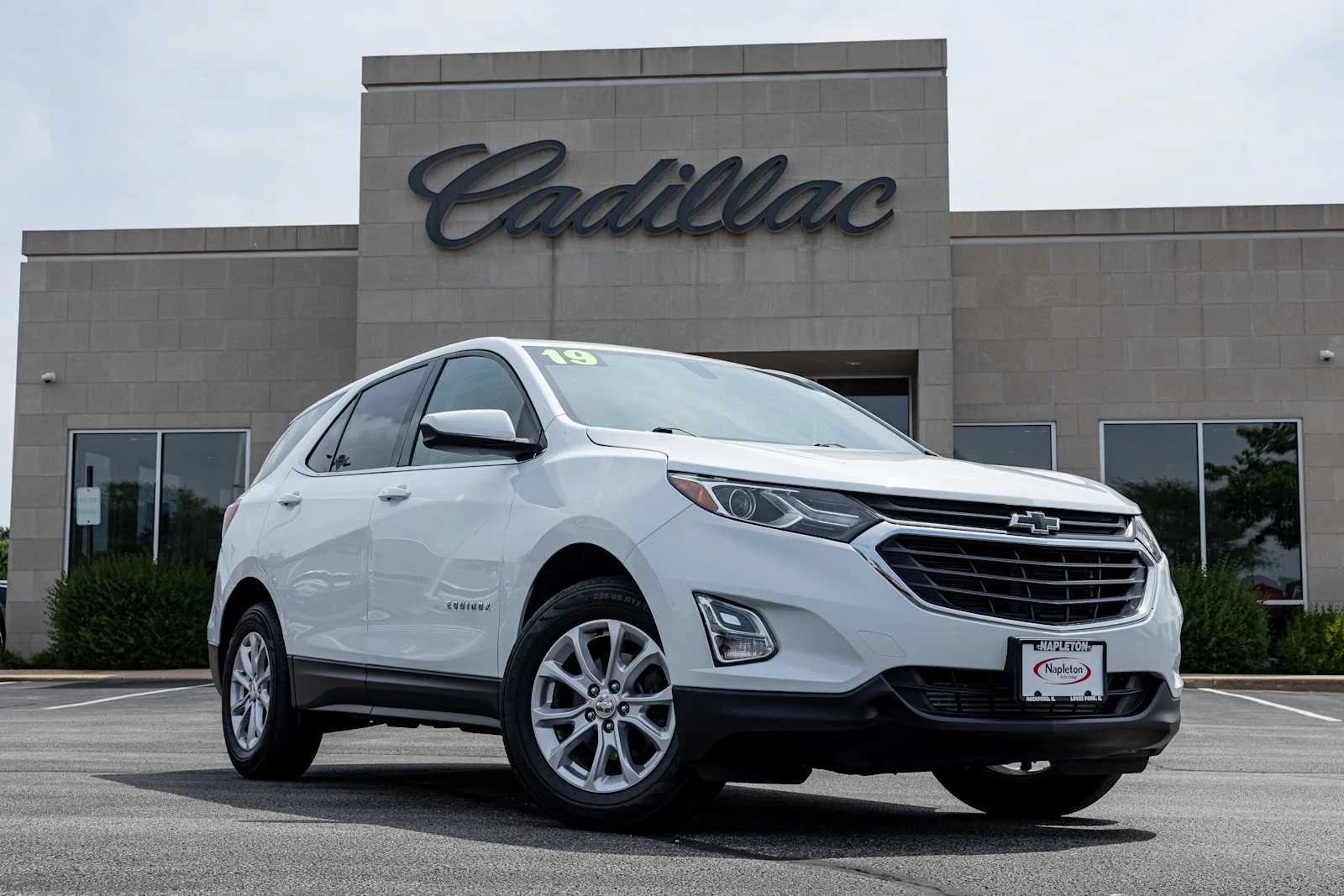 Used 2019 SUMMIT WHITE Chevrolet LT image 1