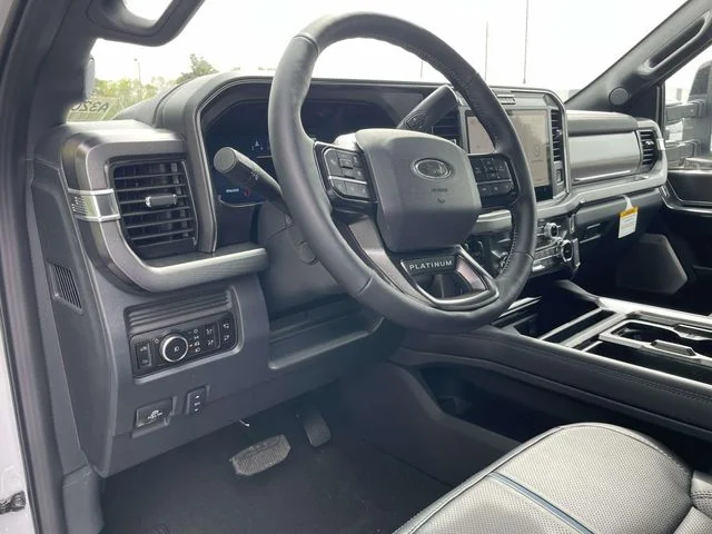 New 2026 White Ford Platinum image 17