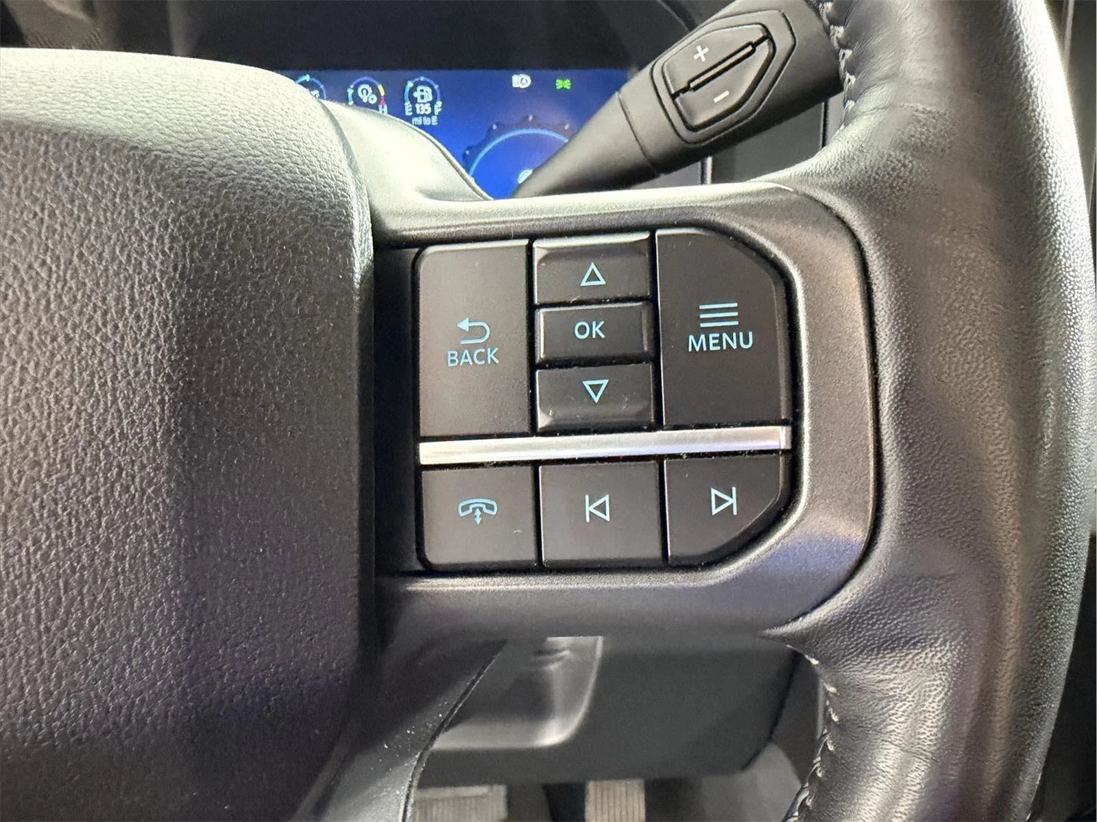 Used 2024 Oxford White Ford LARIAT image 26