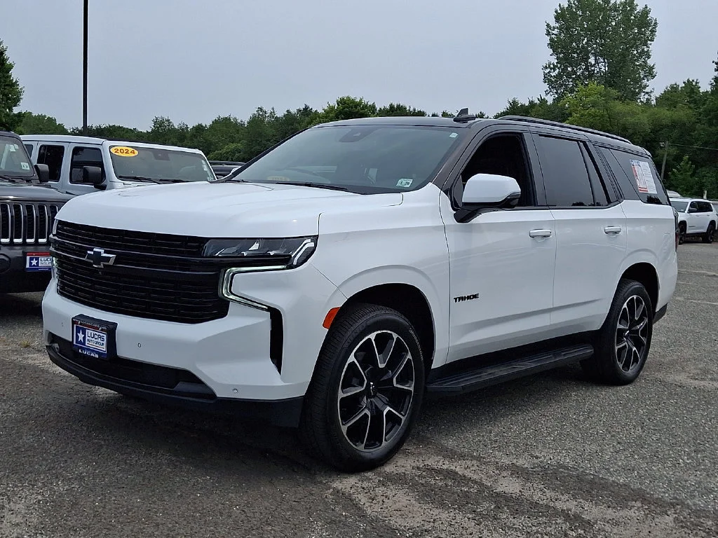 Used 2024 Summit White Chevrolet RST image 6