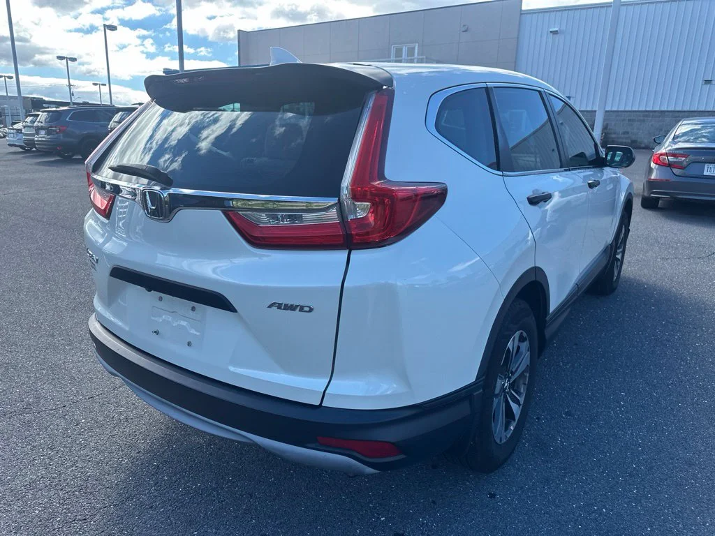 Used 2017 White Diamond Pearl Honda LX image 3