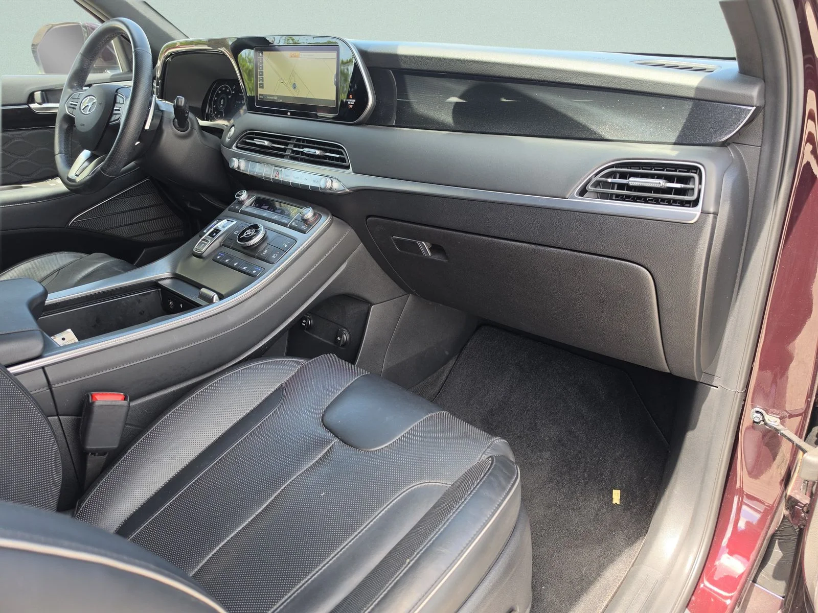 Used 2020 Red Hyundai Limited image 16