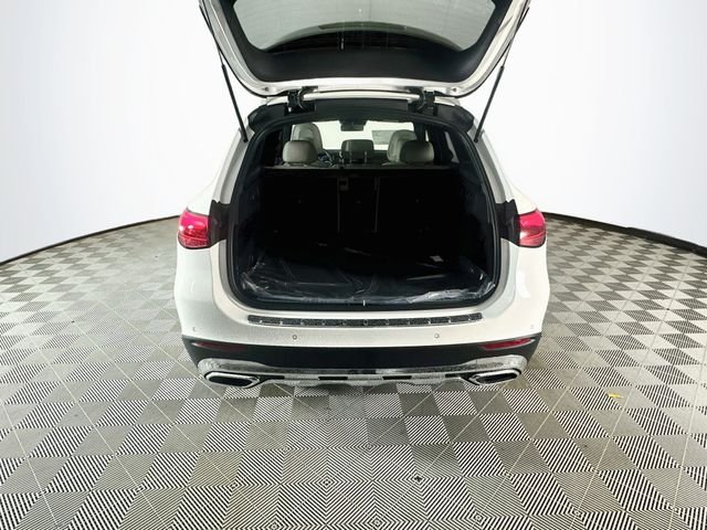 New 2027 Polar White Mercedes-Benz GLC 300 image 26
