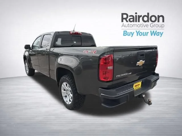 Used 2018 Deepwood Green Metallic Chevrolet 4WD LT image 5