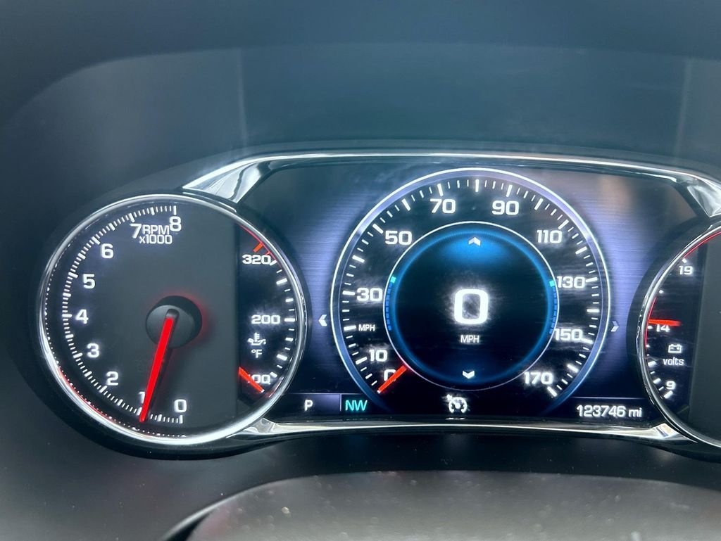 Used 2019 Silver GMC Denali image 15