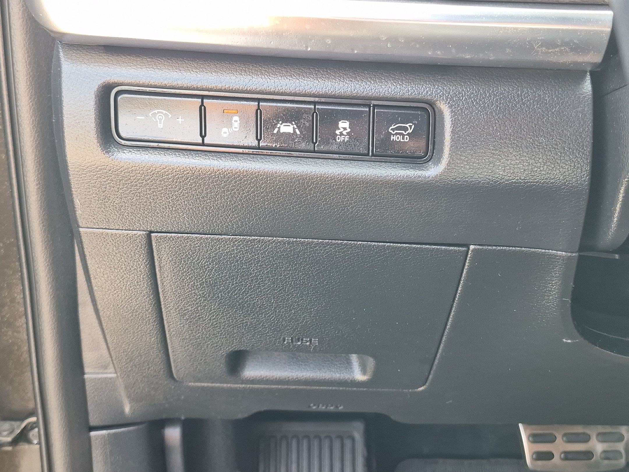 Used 2020 Dark Moss Kia SX image 25